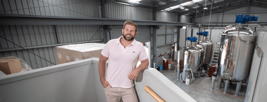 L'histoire d'Egmont Honey : Une interview avec le fondateur James Annabell